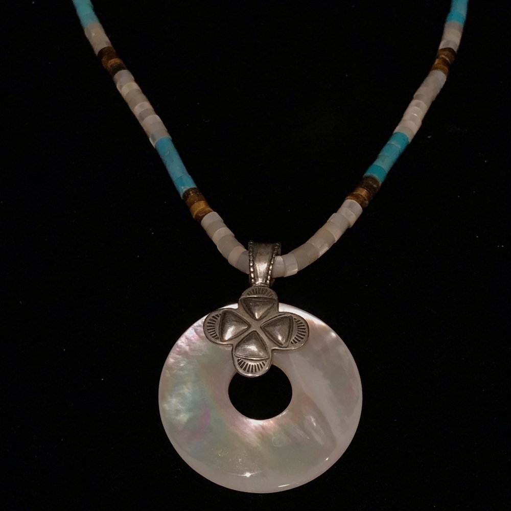 Shube Dakota West Sterling Mother of Pearl Pendant Heishi Bead Necklace - Picture 4 of 8